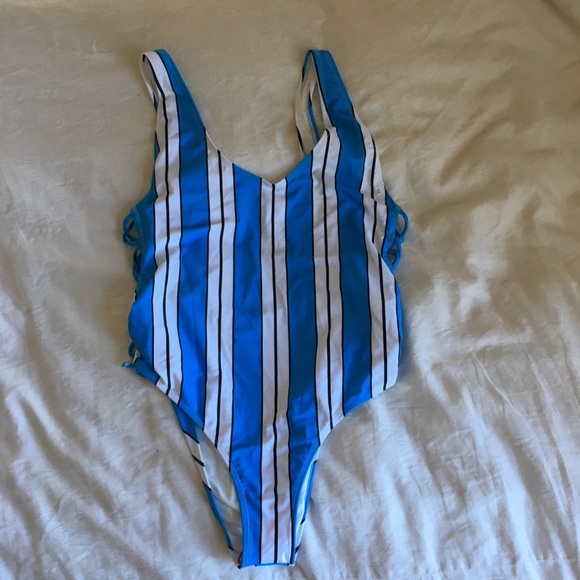 Topshop Other - NWT Topshop side tie one piece swimsuit